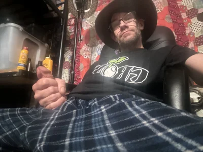 johnyupinya Public Pic