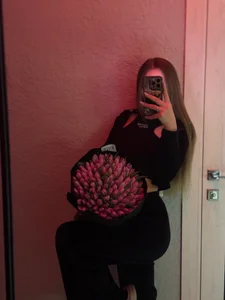 LullyFox Home vibe 🤍 Pic 4