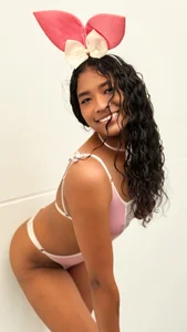 SweetCheeksXXXのKinky Bunnyの 2枚の写真