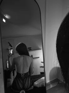 Tiffany_yu Sexy mirror pics Pic 3