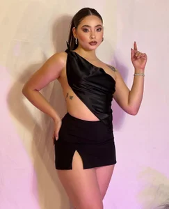 mia_bornner seductive body 🔥 Pic 4