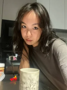 FreedaKulow do you like my eyes?💘  3টি ছবি