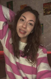 KeilaJeschon Sunflower🐱😁🙀 Pic 4