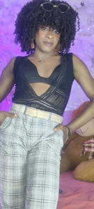 puca_ebonyのYour elegant goddessの 3枚の写真