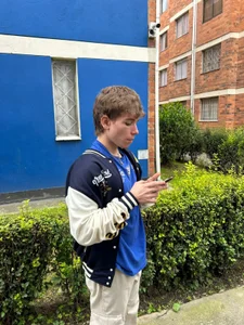 TaylerWhite Public Hình