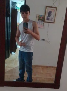 Max_gold Public Pic 2