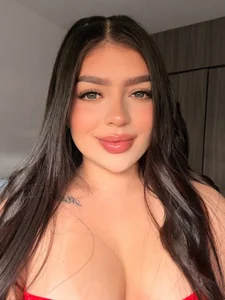MarianaBaez1 Caritas👀 Pic