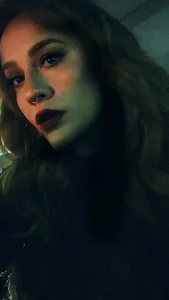 HelloTitti Public Poză 6