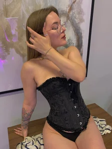 ami_amour_ kullanıcısının do you like sexy girls in corsets? albümü -  fotoğraf