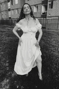 Goddess-Love- Lost in the garden Pic 4