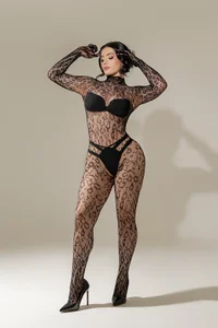 JennaOlsonX Moments of Charm Pic 4