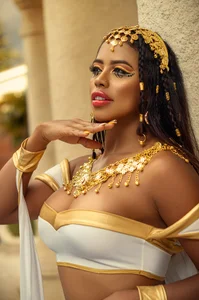 SarahCinnamon- PROFESSIONAL PHOTOS HALLOWEN Pic 8