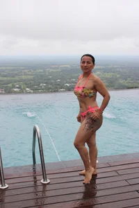 veronika_naughtyのSunday at the poolの 6枚の写真