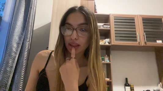 ZelmaBonato lips Pic