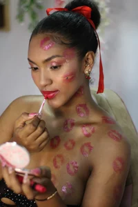 Mia_sweet80 “Sweet, sexy… and yours.”🌹💖 Gambar