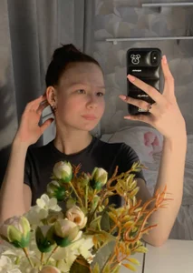 ZanaKornfeld flowers Pic 4