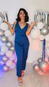 AndreaVelasco 10K and I'm just getting started… Ready for more? 😈🎉 Immagine  3