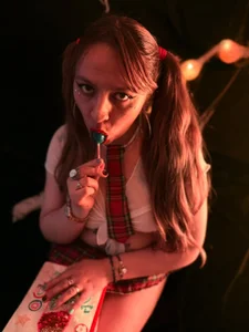 miahprincess_ Do you want to be my teacher and punish me if I fail the subjects? 사진 3