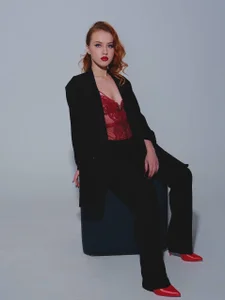 DinaKoenigred corset🤩图片 3