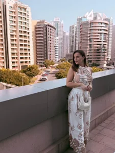 FreyaHeart Dubai Vacay😍  5টি ছবি