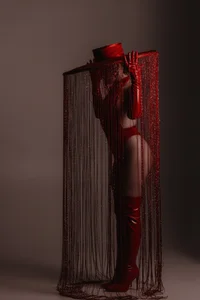 TinaBrook Lady in red Foto 7