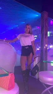 a little bit of sophi od sweet_sophia90s  9 snímek