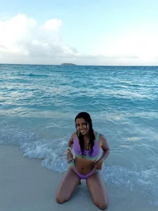 Laura_Miller1 Postcards from my trips📌 Immagine  2