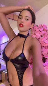 LiaObrien sexi girl and hot 🔥 Pic 3