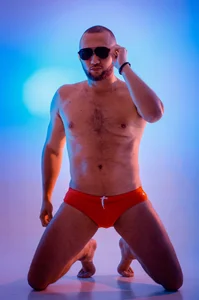 Bastian_Gold Me Gambar