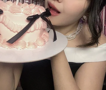 Zdjęcia WonderMira Birthday girl 🍓🍓🍓:  3