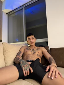 AresNoir I'M NEW HERE🖤 Εικόνα 2