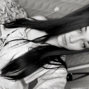 MaryannaHuret Public Pic 3