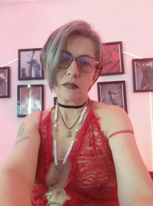 Hades_Lyra 💋🔥 Pic