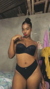 EMMA_JONHES Public Billede