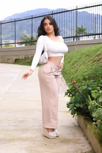 Classic Girl od KateSunder  4 snímek