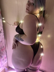 OliviaDelicious Getting ready to Xmas Pic