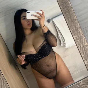 kristynmassey: Public ( фото)