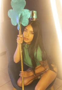 pocahott's photo