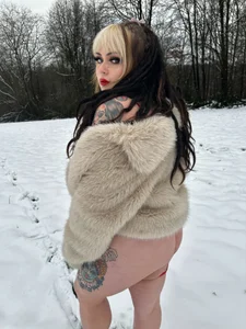 Snow 🪽❄️ de maryathame  5 Imagens