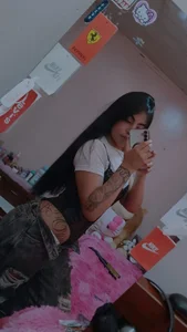 Mia_Bailey_ Public  2. fénykép