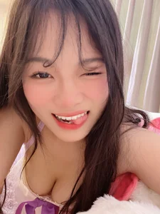 19cmfuck18girl 我们 Pic 2
