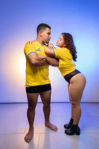 LucasandSasha COL2  3টি ছবি