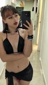 OliviaBonnie Hello guys Pic 2