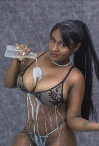 Milk de BlakmillerrGilson  Imagens