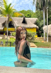 manely1 Relax Day Gambar