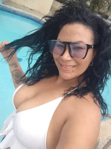 mature_beautifull pool Immagine  7