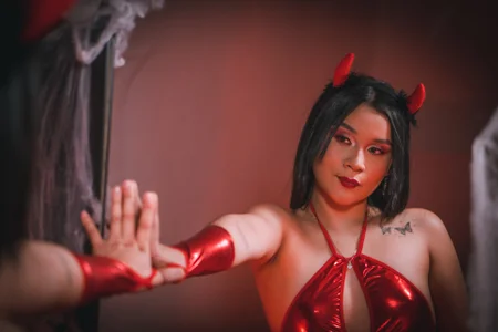 alisson_sanders trick or treat 🕷 Pic 3