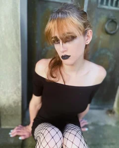 Non Nude Pics of me :D de DecemberHoliday  2 photos