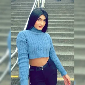 Comfortable, natural, and with a look that speaks louder than words. It’s not always about showing… de AnastasiaVelo  6 Imagens