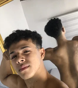 _Alex_Colton Public Foto 3